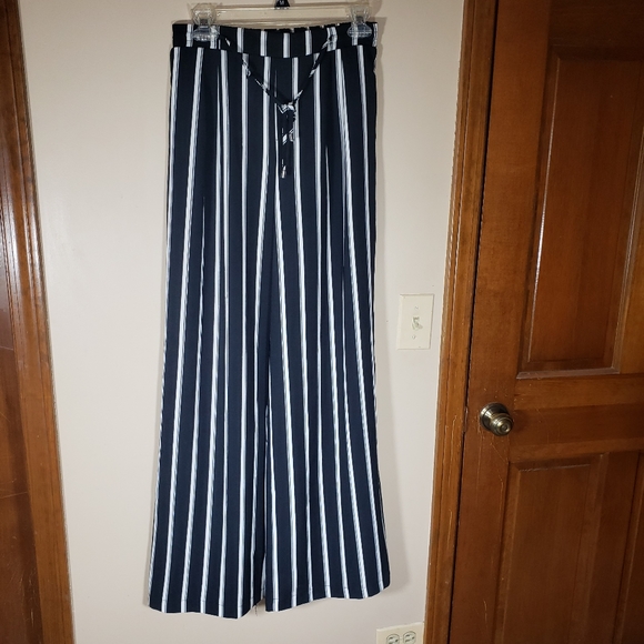Forever 21 Women's pinstripe Pants Sz Small - Picture 2 of 6